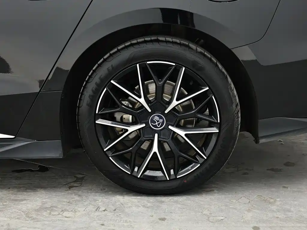 BYD Han — миниатюра 8