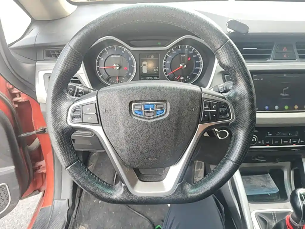 Geely Vision X3 — миниатюра 11