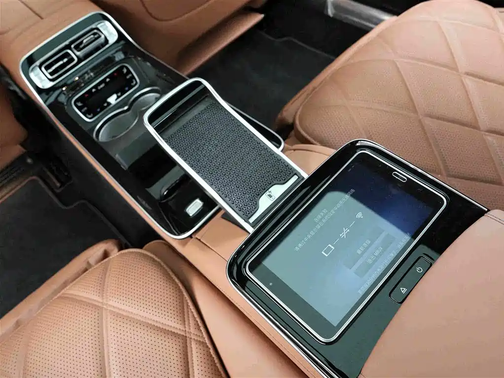 Mercedes-Benz S-Class — миниатюра 18