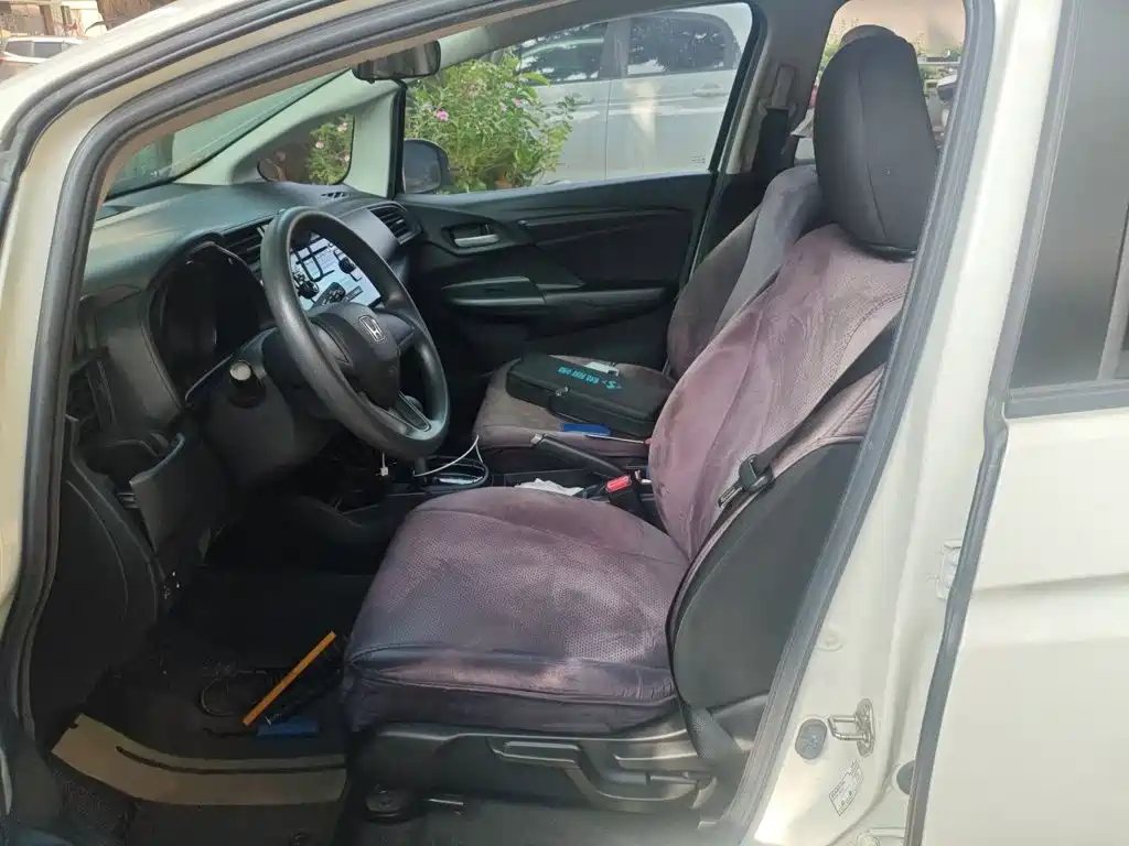 Honda Fit — миниатюра 11