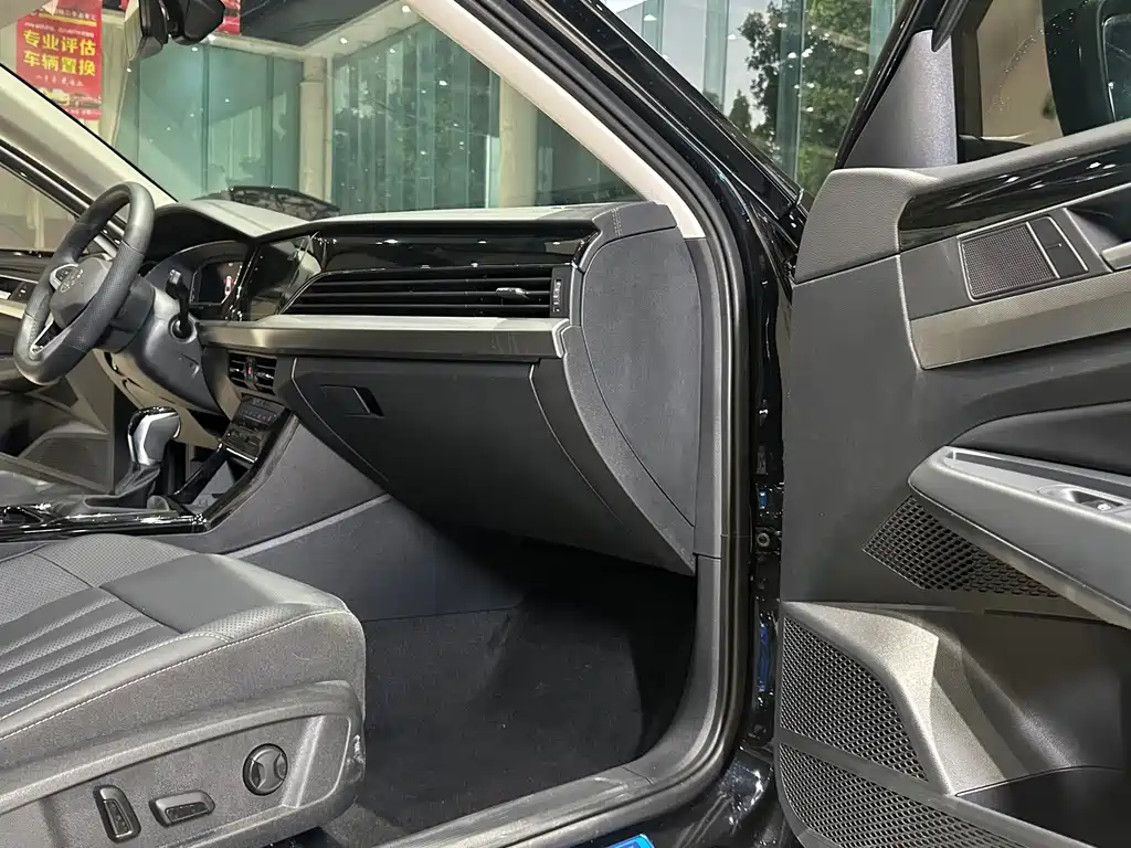 Volkswagen Passat — миниатюра 21