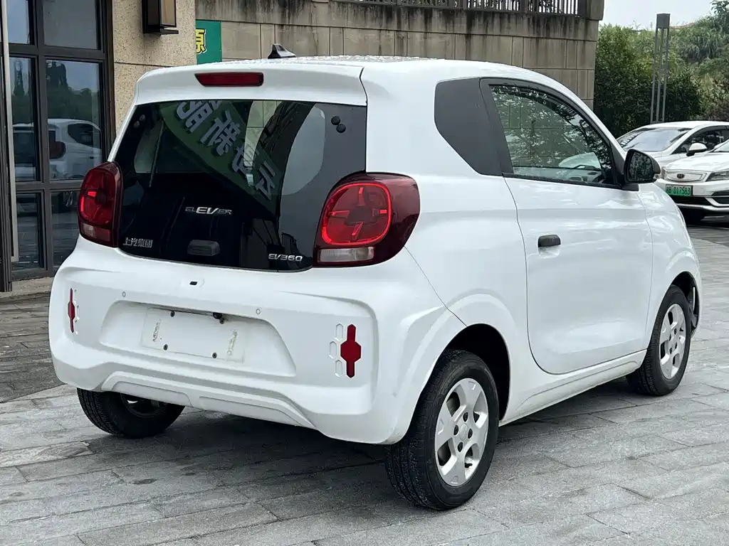 Roewe Clever — миниатюра 6