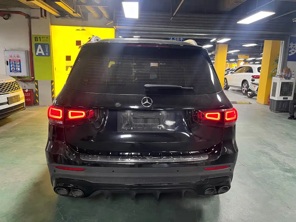Mercedes-Benz GLB — миниатюра 8