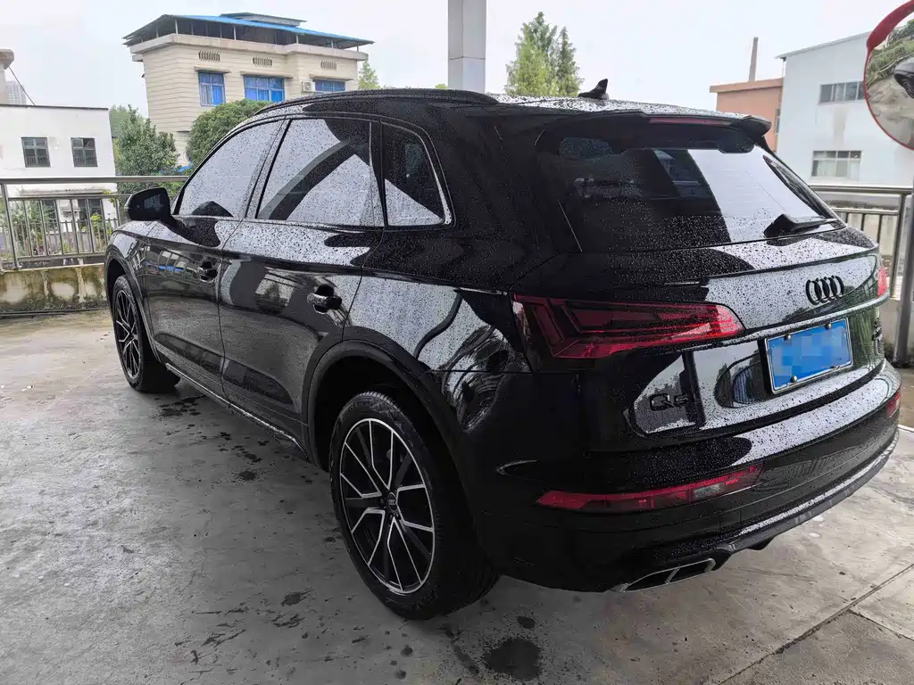 Audi Q5L — миниатюра 2