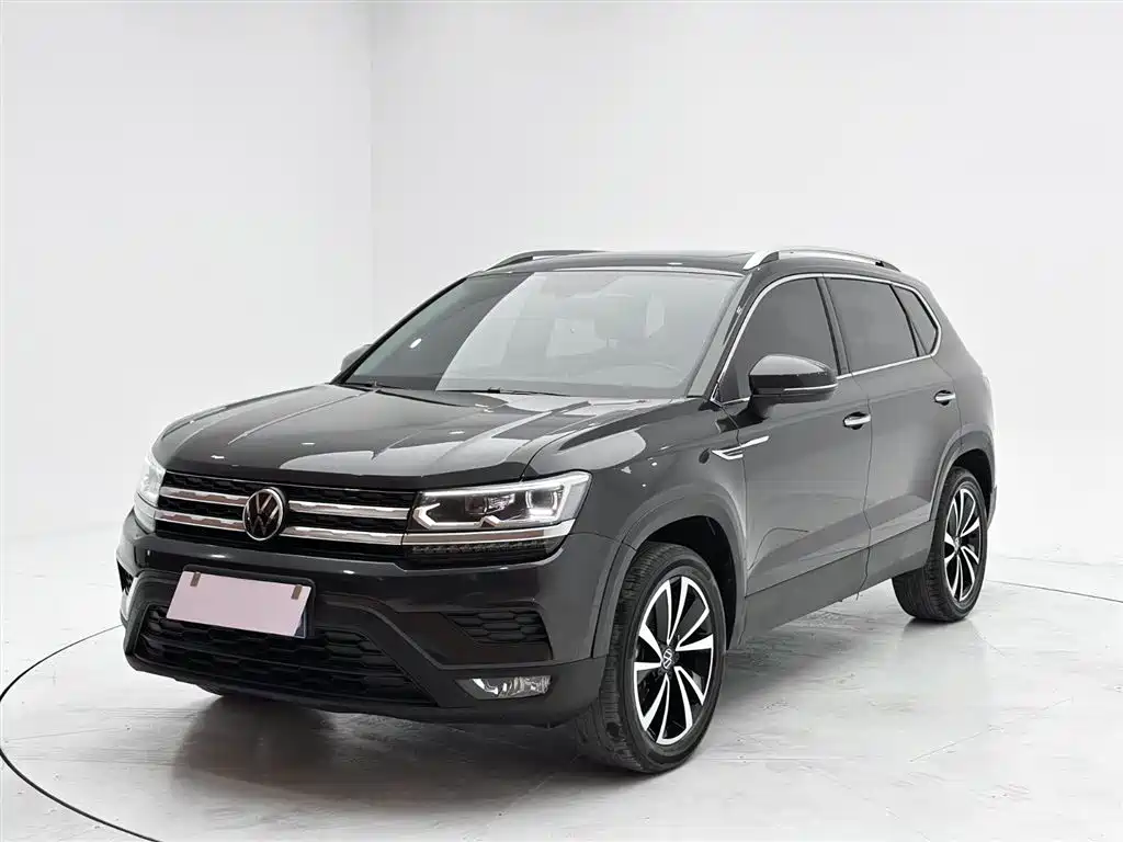 Купить Volkswagen Tharu