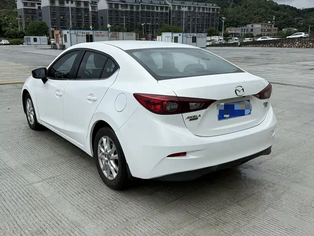 Mazda 3 Axela — миниатюра 7