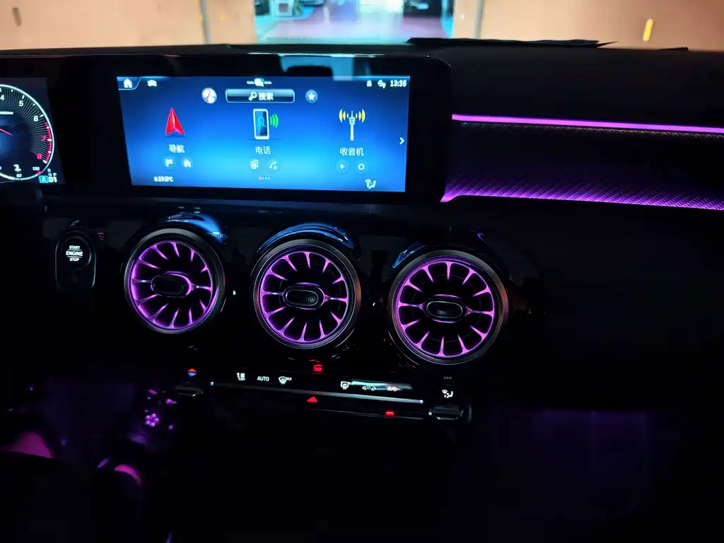Mercedes-Benz A-Class — миниатюра 6