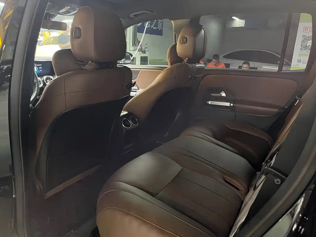 Mercedes-Benz GLB — миниатюра 5