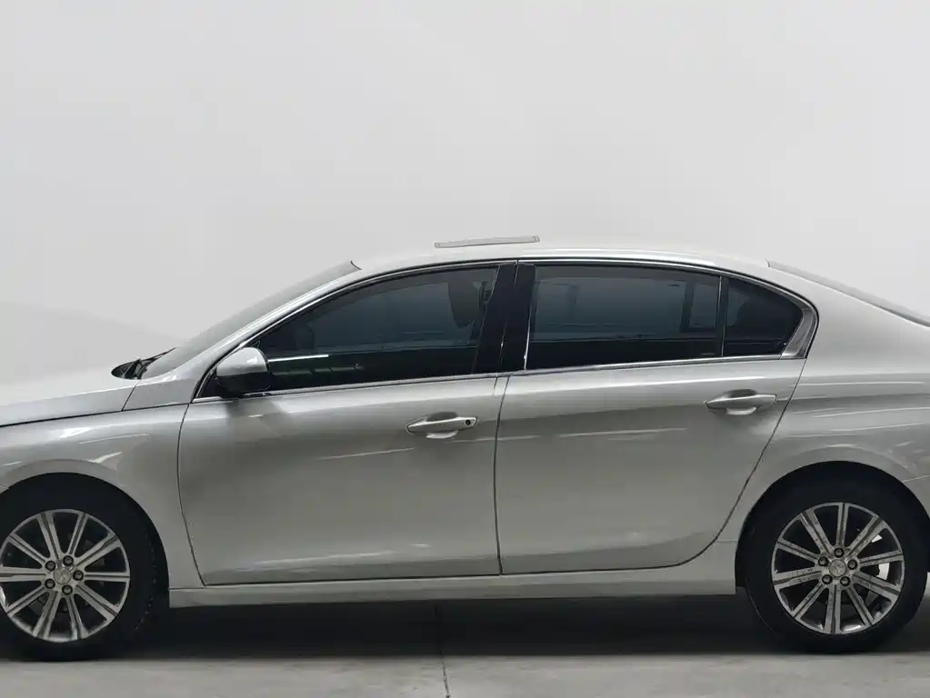 Peugeot 408 — миниатюра 8