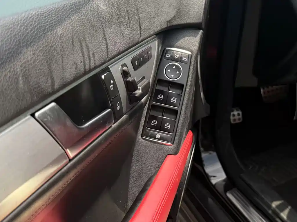Mercedes-Benz C-Class AMG — миниатюра 12