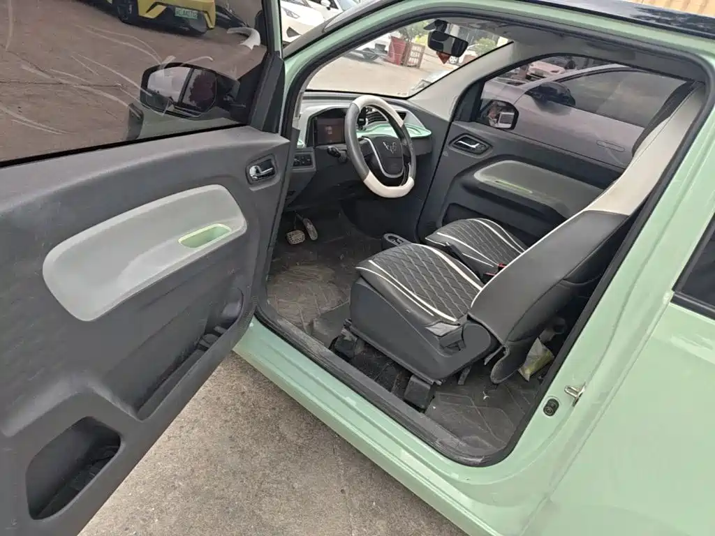 Wuling MINIEV — миниатюра 16
