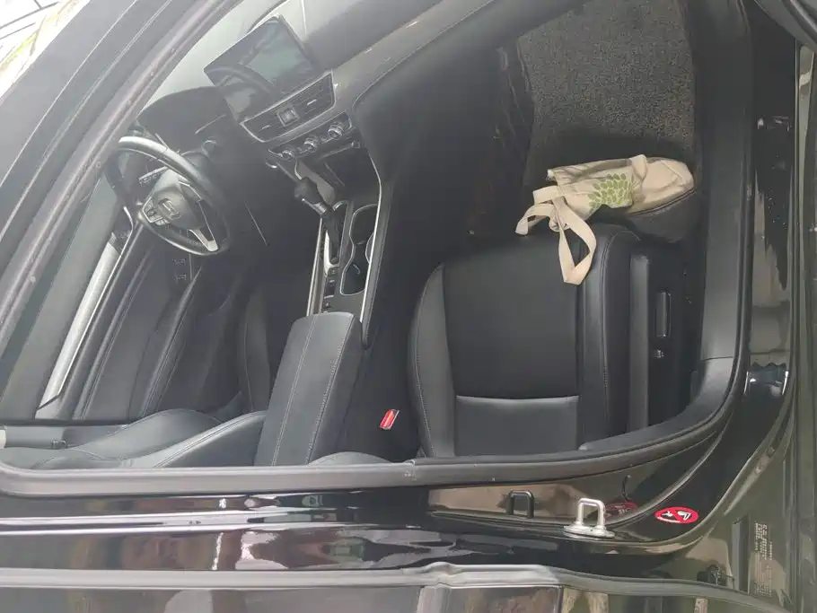 Honda Accord — миниатюра 8