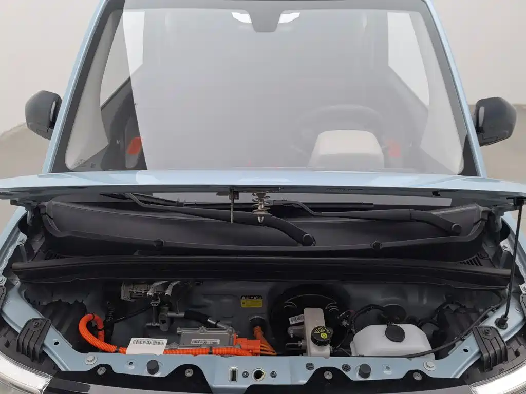 Wuling MINIEV — миниатюра 6