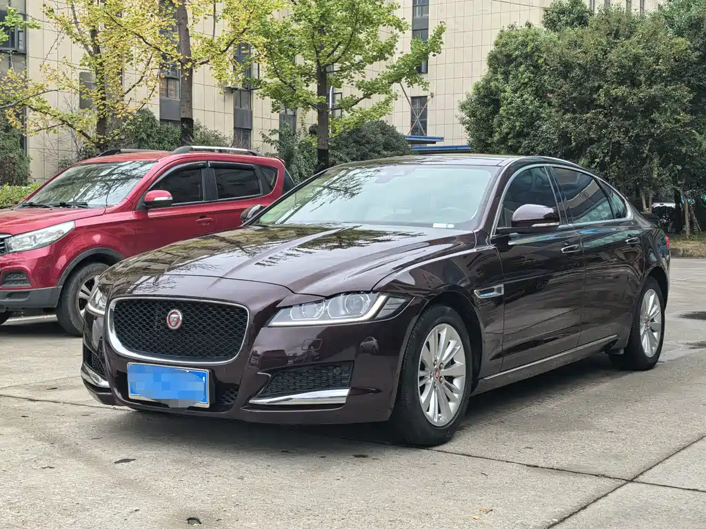 Jaguar XFL