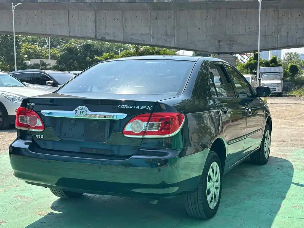 Toyota Corolla — миниатюра 6