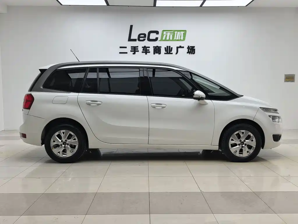 Citroen C4 Picasso — миниатюра 4
