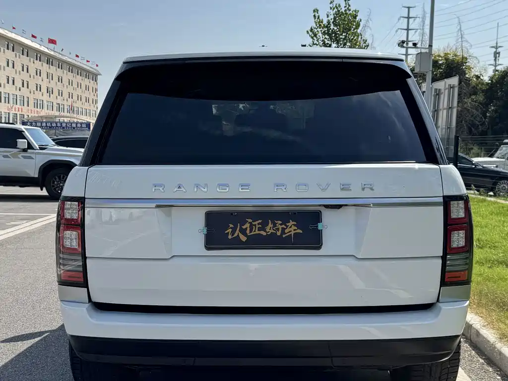 Land Rover Range Rover — миниатюра 13