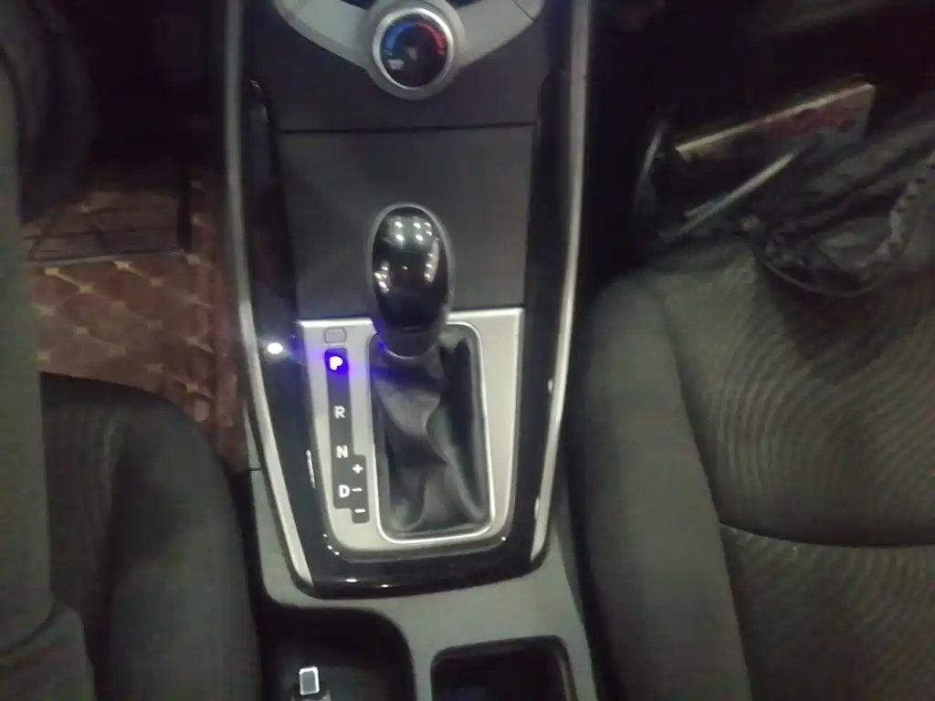 Hyundai Elantra Langdong — миниатюра 14