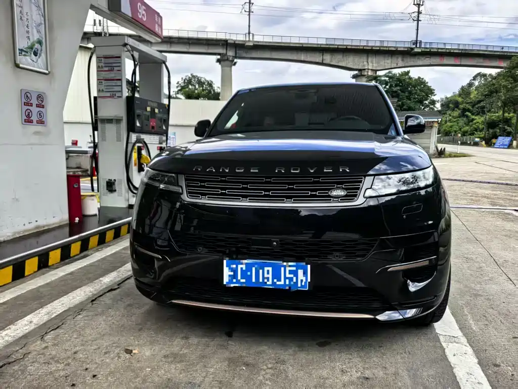 Land Rover Range Rover Sport 2025 400PS Dynamic SE