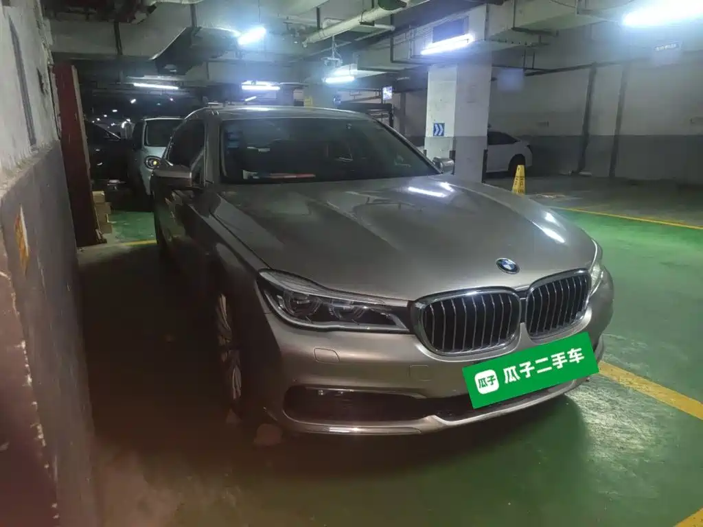 BMW 7 Series — миниатюра 24