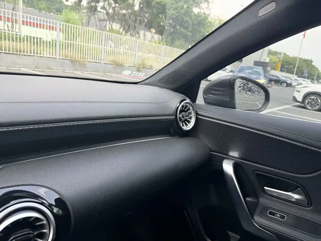 Mercedes-Benz A-Class — миниатюра 18