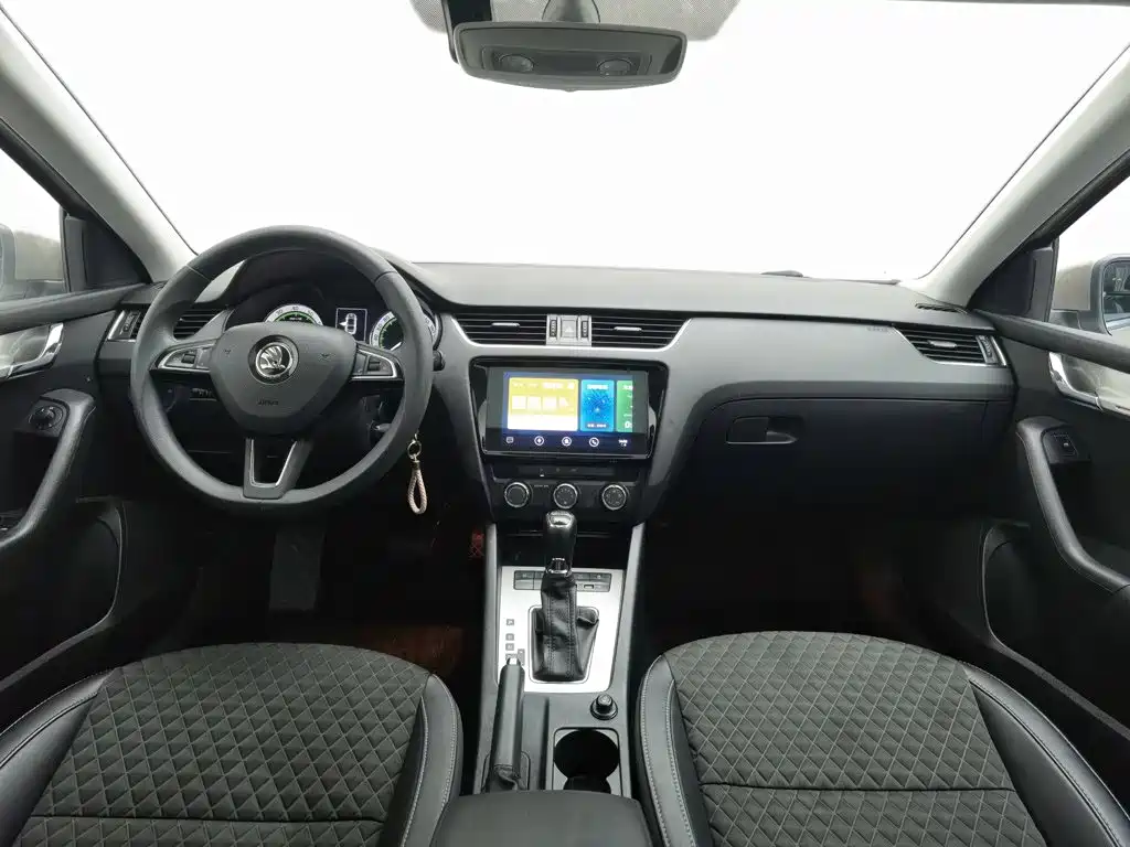 Skoda Octavia — миниатюра 5