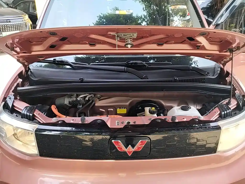 Wuling MINIEV — миниатюра 20