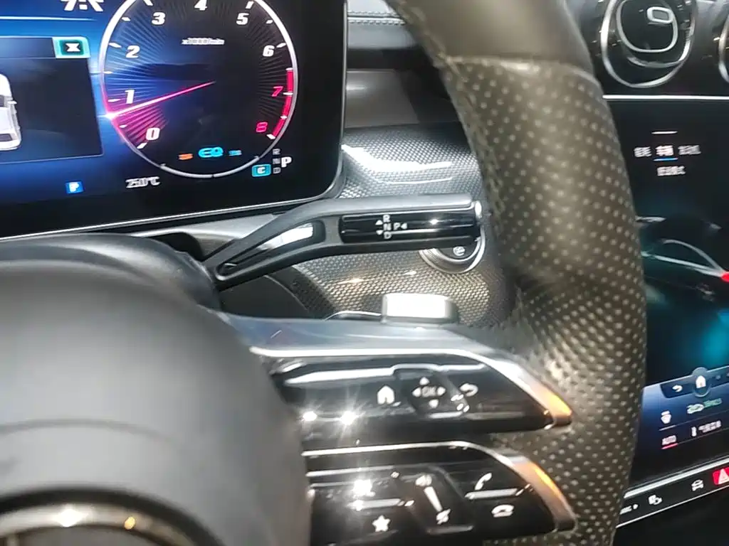 Mercedes-Benz C-Class — миниатюра 14