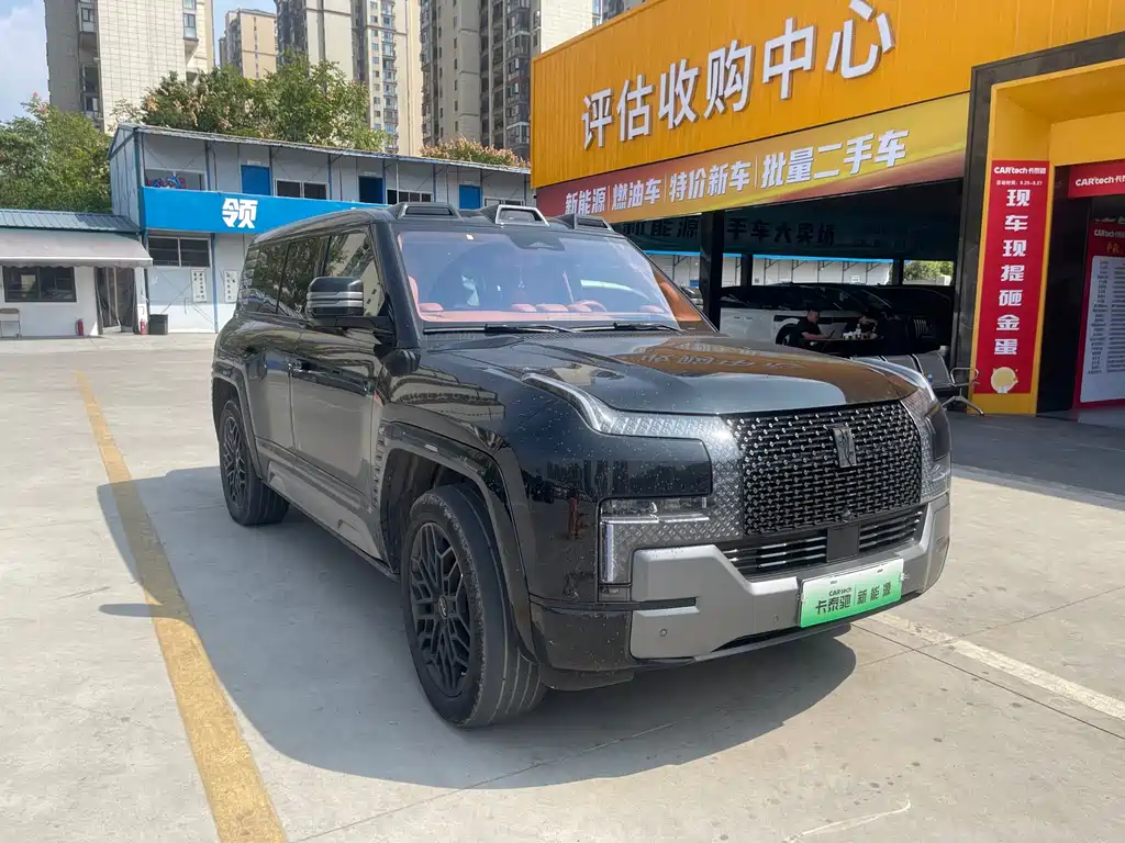Yangwang Yangwang U8 — миниатюра 3