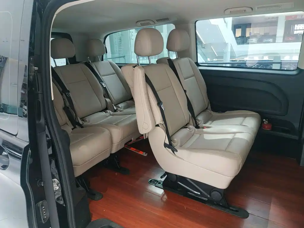 Mercedes-Benz Vito — миниатюра 17