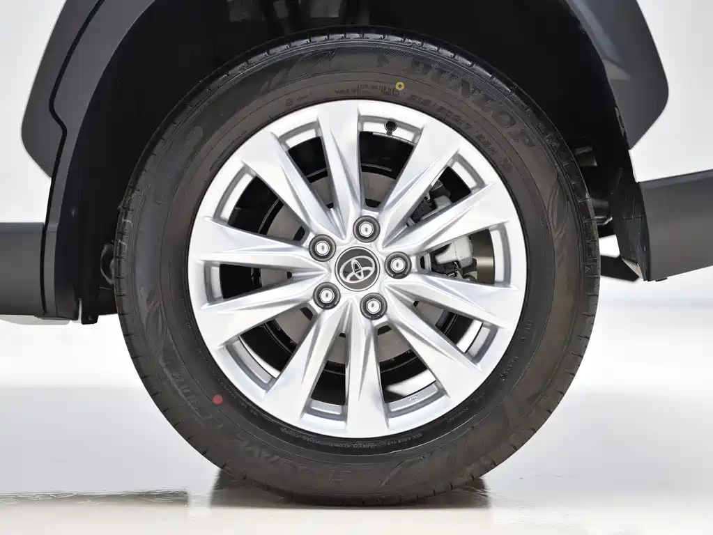 Toyota Corolla Cross — миниатюра 24