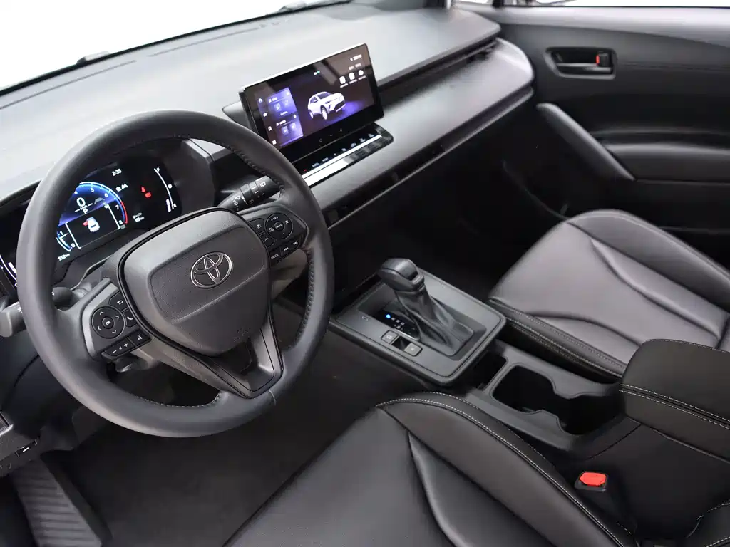 Toyota Corolla Cross — миниатюра 12