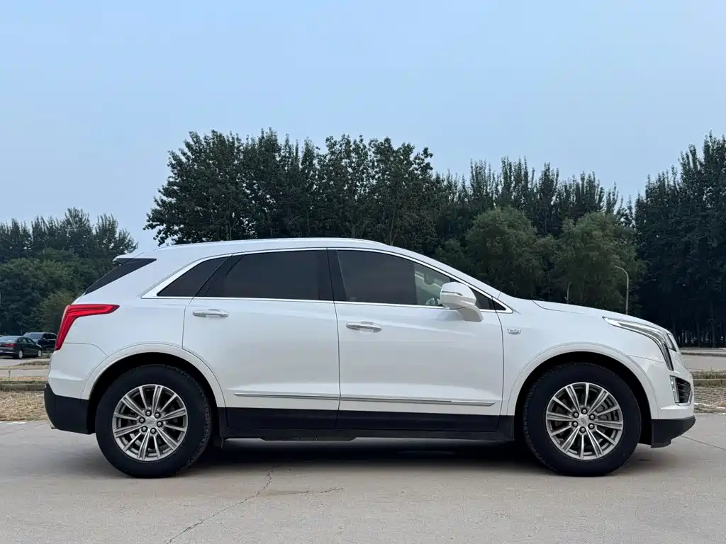 Cadillac XT5 — миниатюра 7