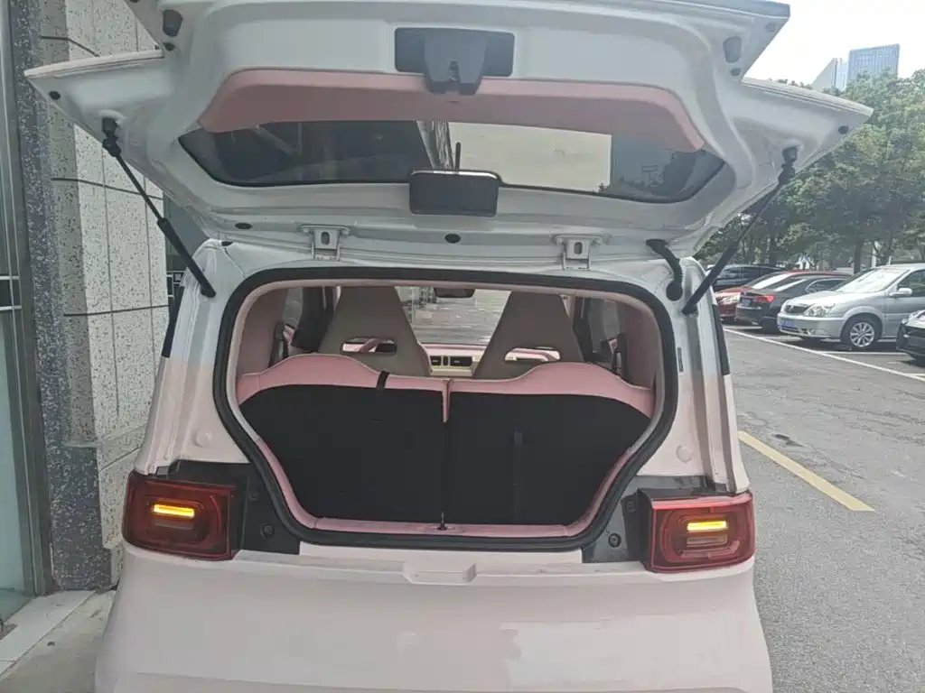 Wuling MINIEV — миниатюра 19
