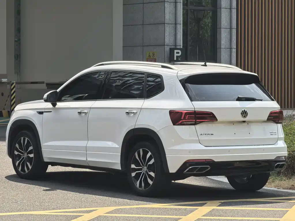 Volkswagen Tharu — миниатюра 5