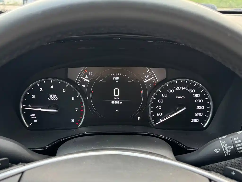 Cadillac XT5 — миниатюра 11