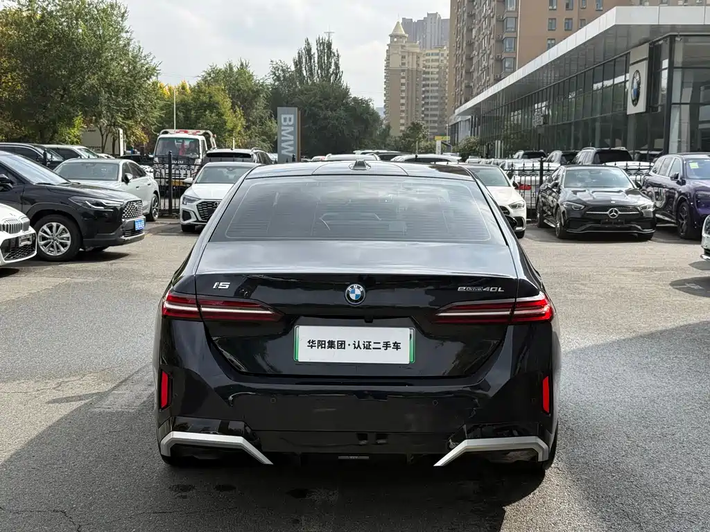 BMW i5 — миниатюра 5