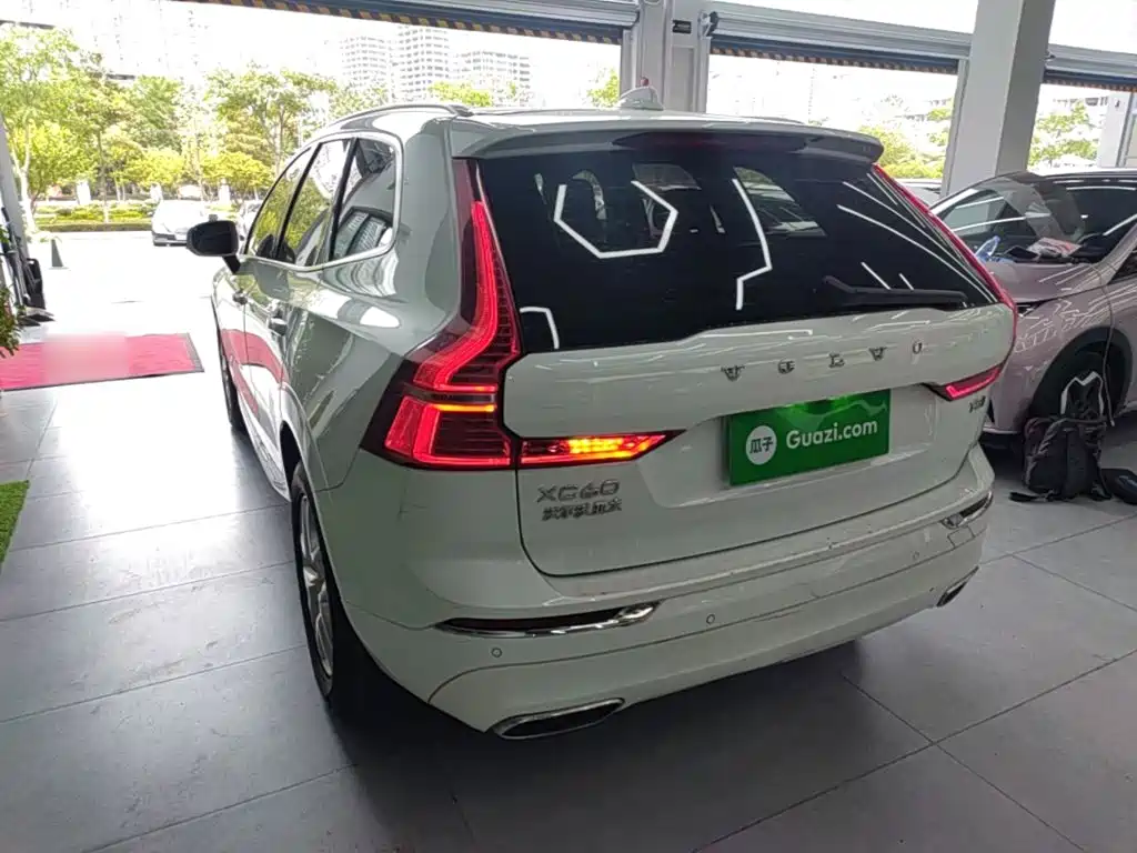 Volvo XC60 — миниатюра 5