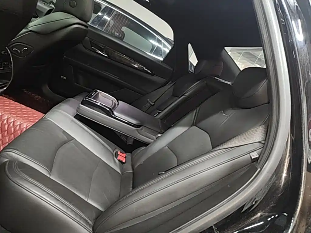 Cadillac CT6 — миниатюра 17