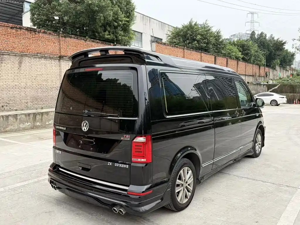 Volkswagen Caravelle — миниатюра 9