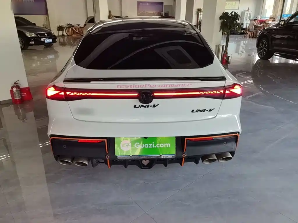 Changan UNI-V — миниатюра 6