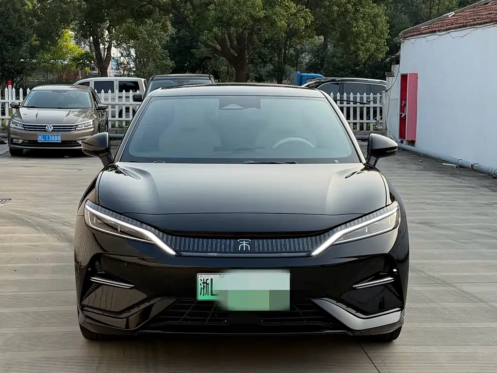 BYD L EV — миниатюра 2