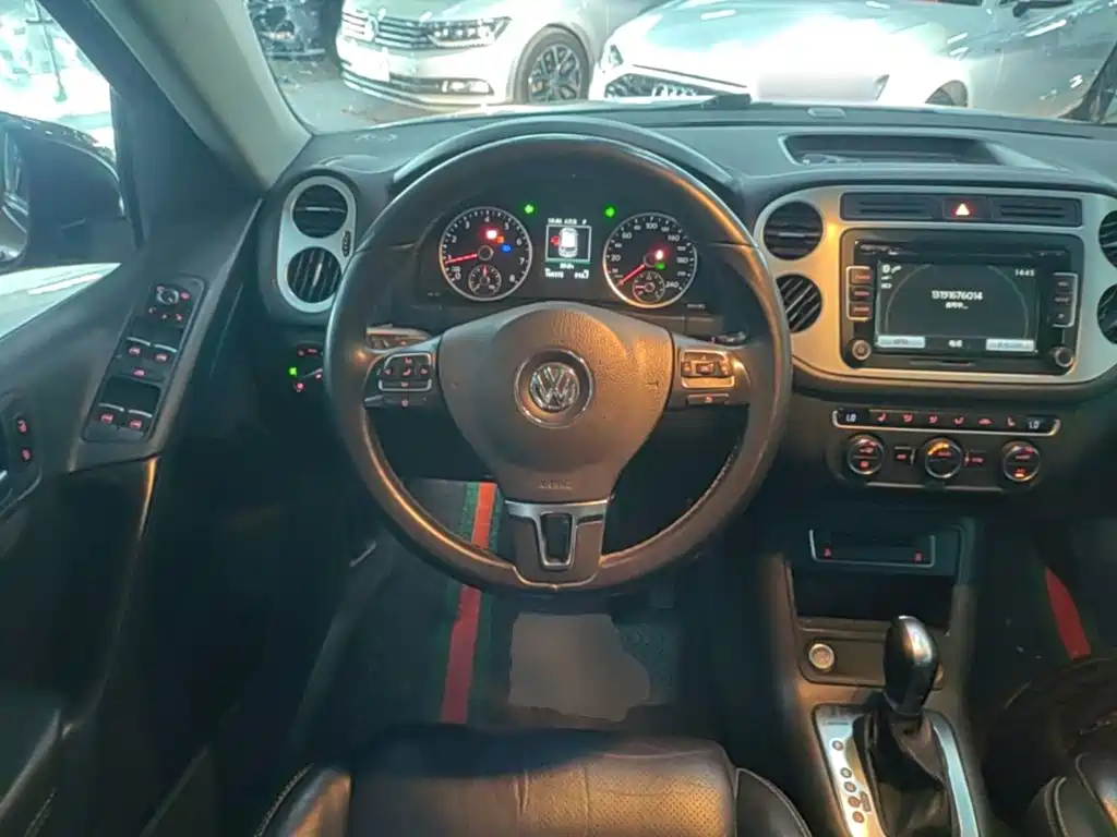 Volkswagen Tiguan — миниатюра 11