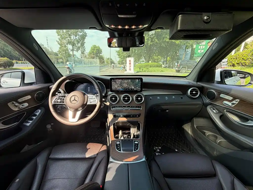Mercedes-Benz GLC — миниатюра 13