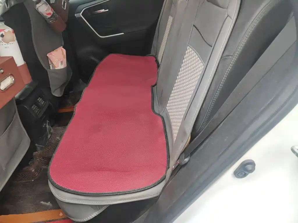 Toyota RAV4 — миниатюра 13