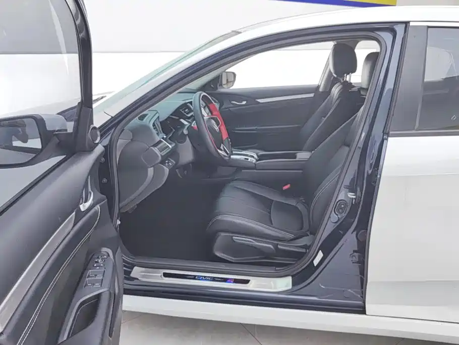 Honda Civic — миниатюра 9