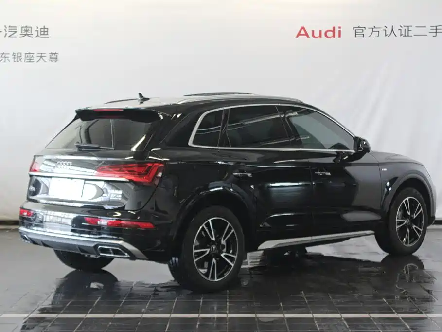 Audi Q5L id 4599700 из Китая 15