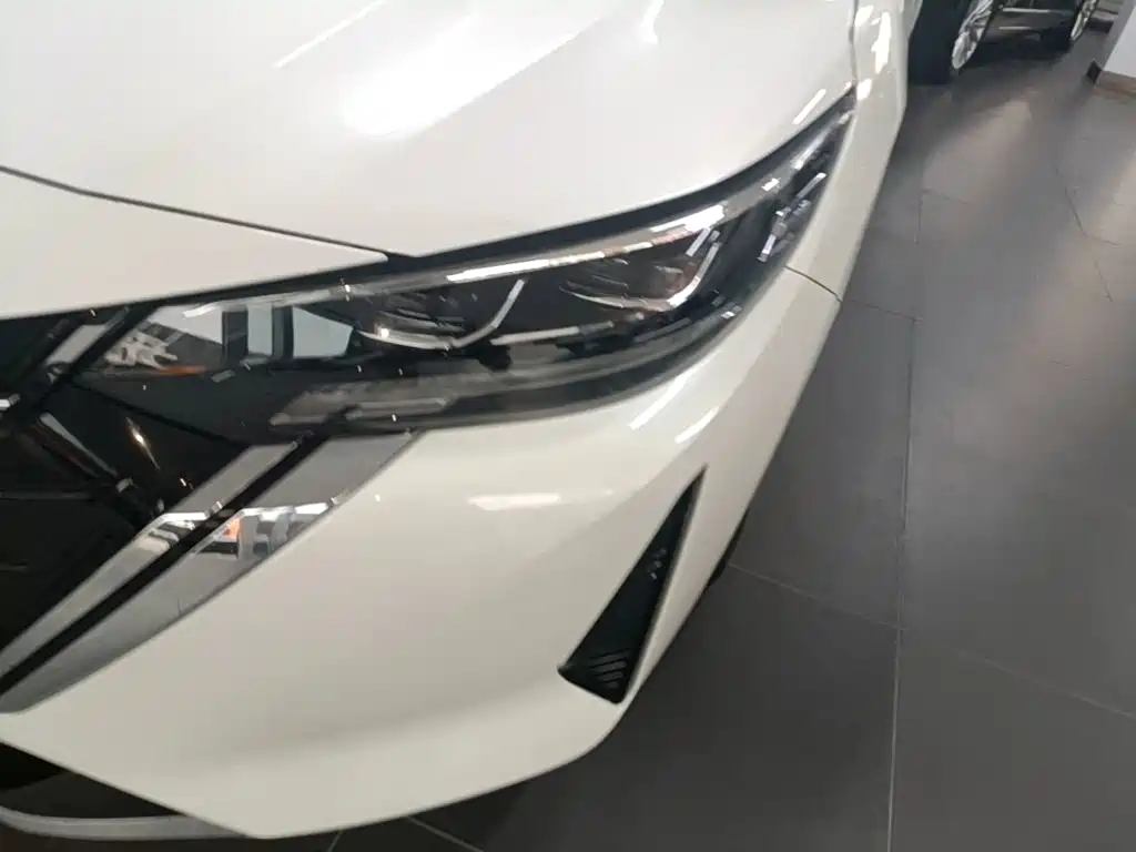 Nissan Sylphy — миниатюра 24