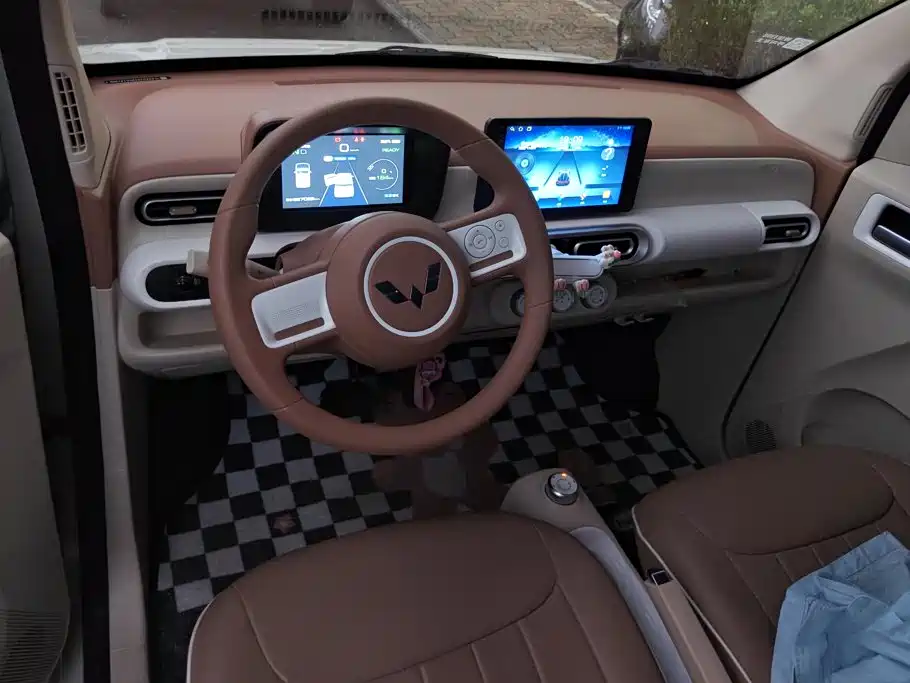 Wuling MINIEV — миниатюра 12