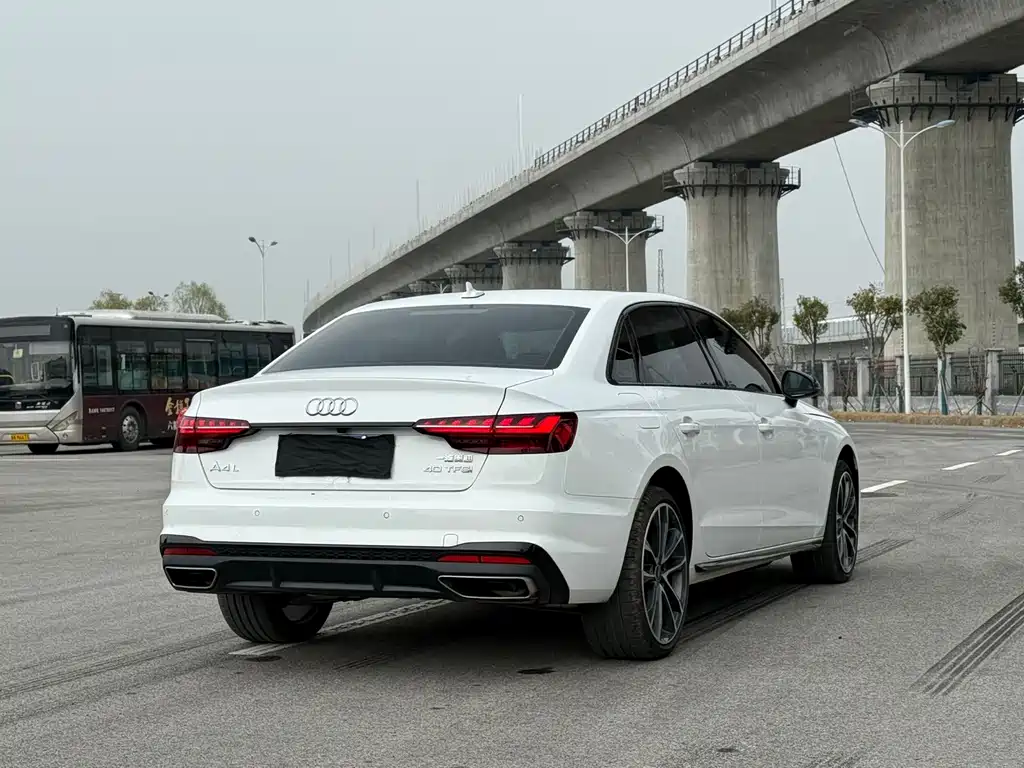 Audi A4L — миниатюра 5